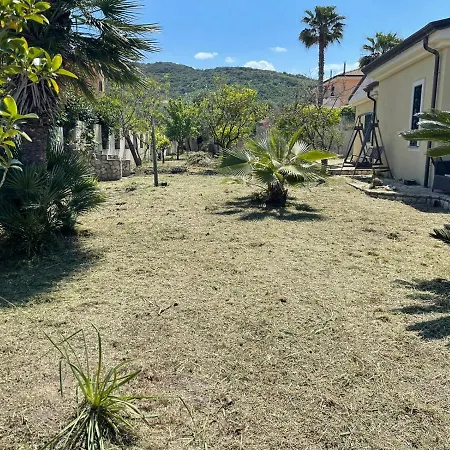 Villa Fronte Mare Con Ampio Giardino Villa